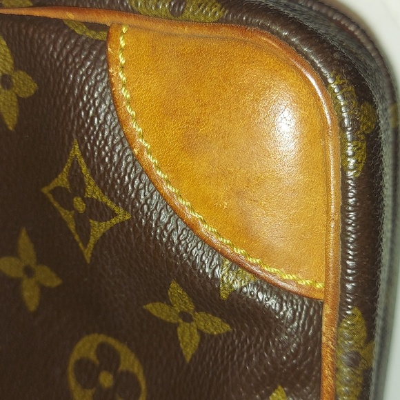 LOUIS VUITTON Aunthentic Vintage Monogram Amazon Shoulder Crossbody Bag - Picture 10 of 16